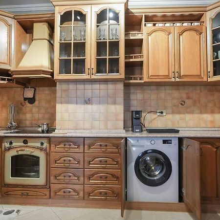 Staycation, City Center Apartment With Balcony Тирана Екстериор снимка